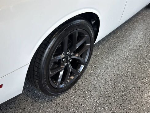 Used 2019 Dodge Challenger R/T w/ Driver Convenience Group RWD image 36