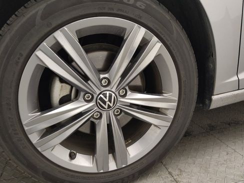 Used 2024 Volkswagen Jetta SE image 31