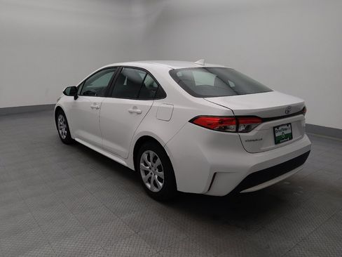 Used 2021 Toyota Corolla LE FWD image 5