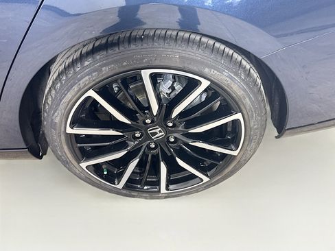 Used 2025 Honda Accord Touring image 38