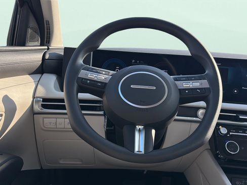 New 2026 Hyundai Tucson SEL FWD image 12