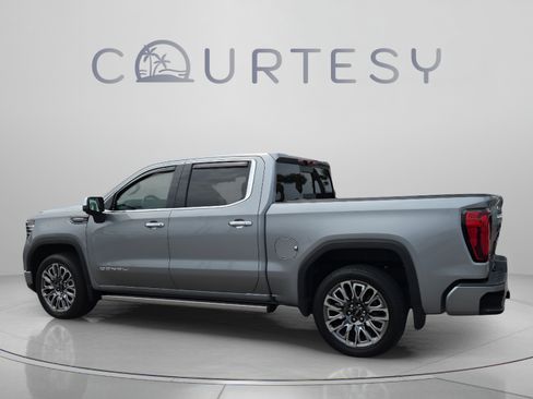 Used 2026 GMC Sierra 1500 Denali Ultimate AWD/4WD image 3