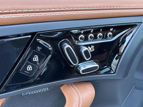 New 2024 Jaguar F-TYPE R image 15