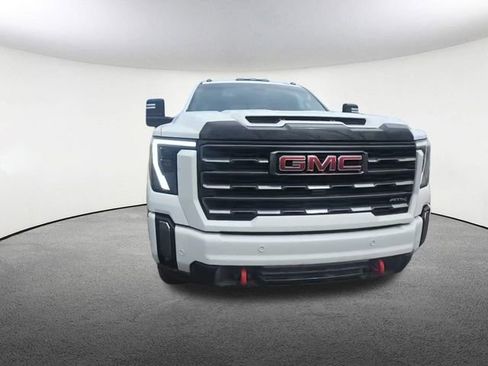 Used 2024 GMC Sierra 2500 AT4 w/ AT4 Premium Plus Package AWD/4WD image 2