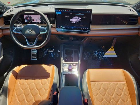 New 2026 Volkswagen Tiguan SEL R-Line image 10