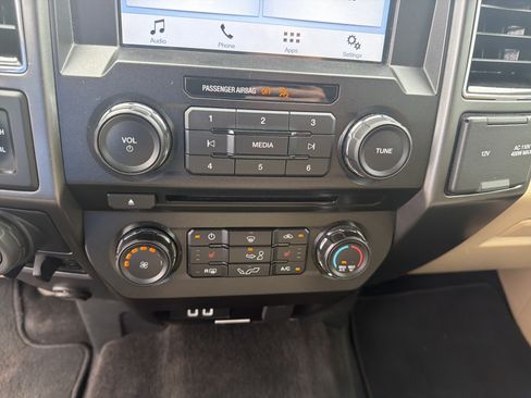 Used 2018 Ford F150 XLT w/ Equipment Group 302A Luxury AWD/4WD image 39