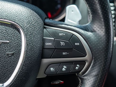 Used 2018 Dodge Durango SRT w/ Technology Group AWD/4WD image 27