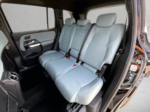 Used 2026 Mercedes-Benz GLB 250 image 28