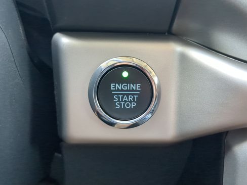 Certified 2024 Ford Expedition Max XLT RWD image 27