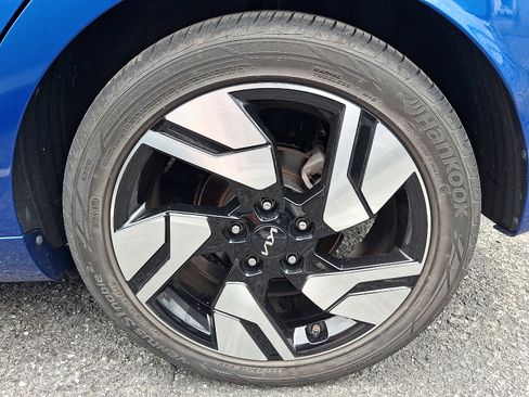 Used 2023 Kia Soul GT-Line FWD image 3