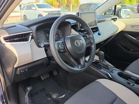 Used 2024 Toyota Corolla LE FWD image 15