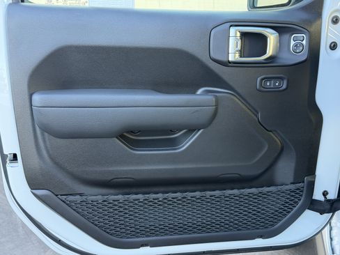 New 2026 Jeep Gladiator Willys image 18