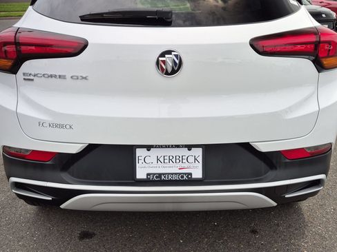 Certified 2023 Buick Encore GX Preferred w/ Cold Weather Comfort Package AWD/4WD image 29