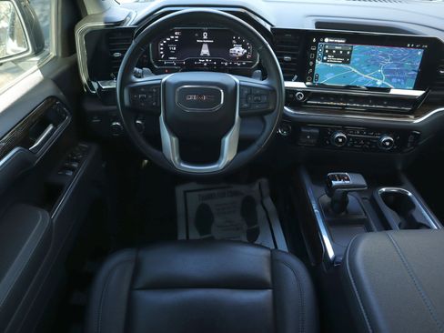 Used 2025 GMC Sierra 1500 Elevation w/ Elevation Premium Package image 28