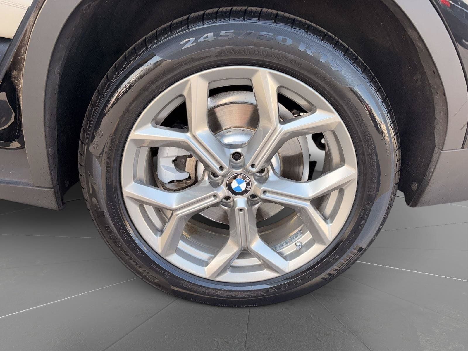 Used 2023 BMW X3 sDrive30i w/ Premium Package RWD image 11