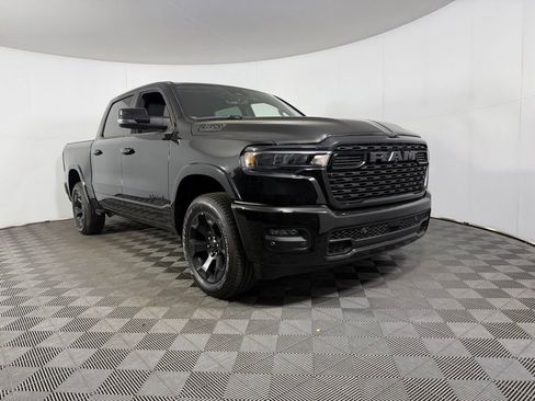 Used 2025 RAM 1500 Big Horn AWD/4WD image 4