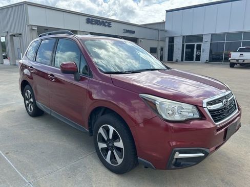 Used 2018 Subaru Forester 2.5i Premium image 2