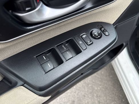 Used 2020 Honda CR-V EX image 24
