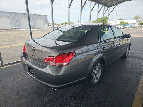Used 2007 Toyota Avalon Limited FWD image 6