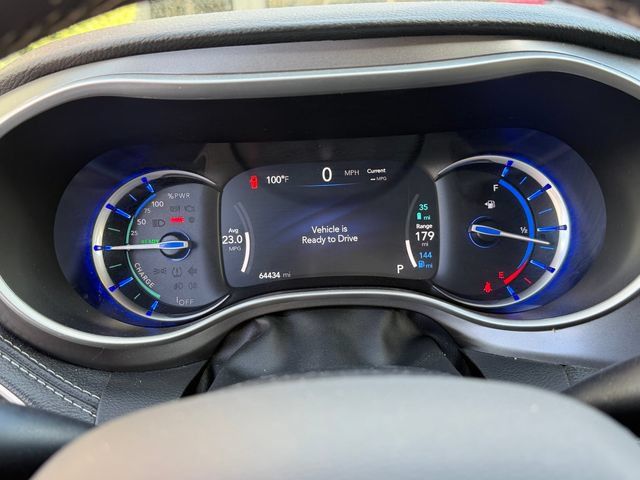 Used 2024 Chrysler Pacifica Limited FWD image 21