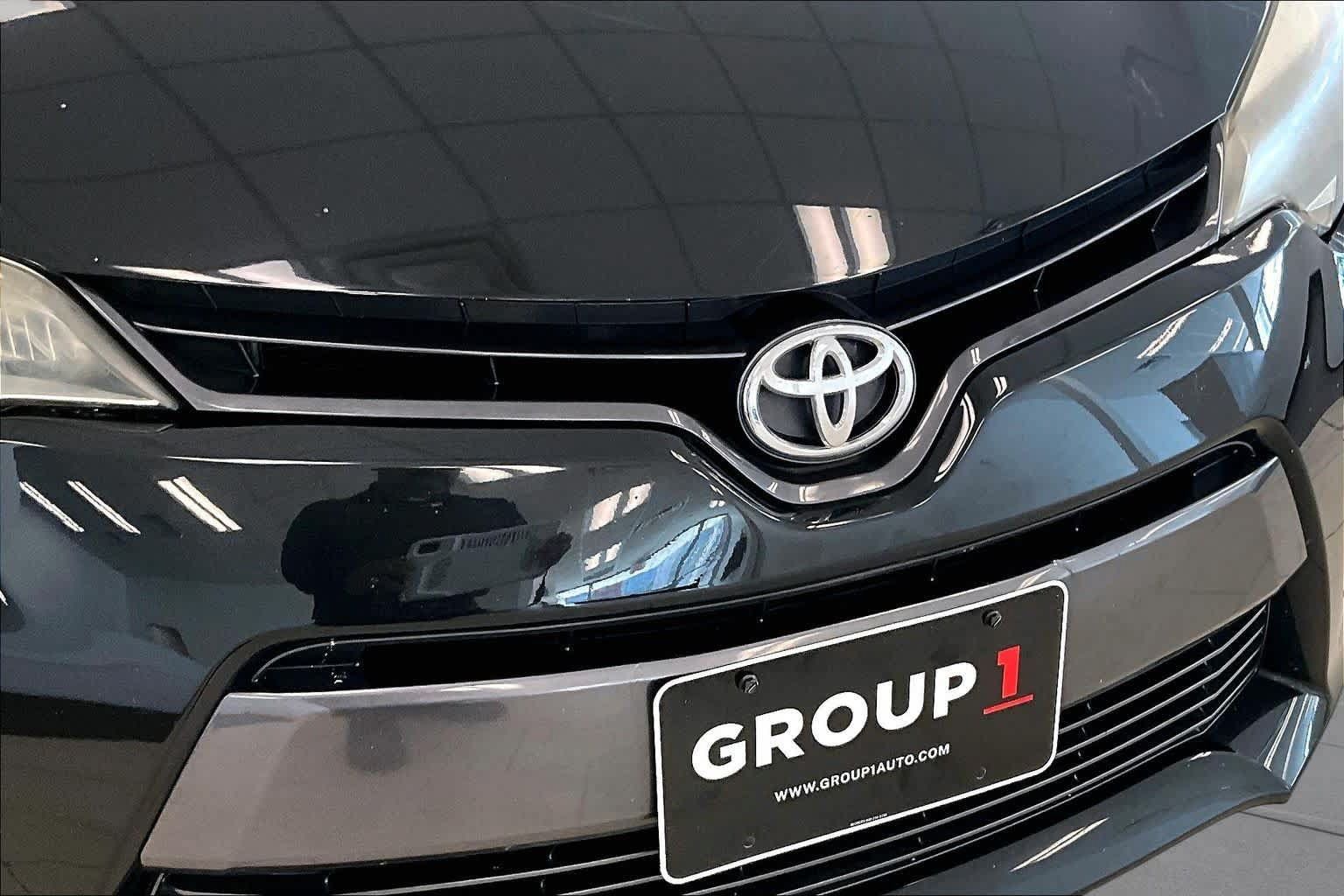 Used 2016 Toyota Corolla LE FWD image 28