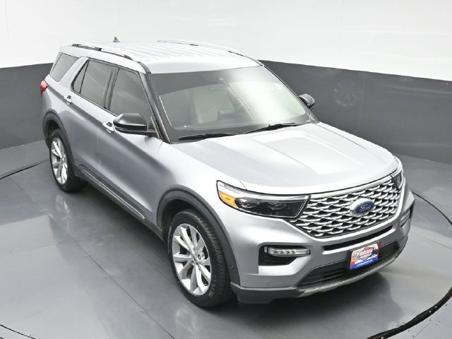 Used 2022 Ford Explorer Platinum w/ Equipment Group 601A AWD/4WD image 37