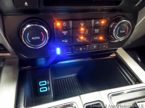 Used 2018 Ford F150 Lariat RWD image 18