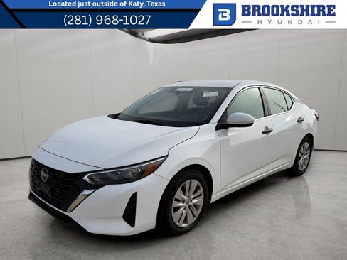 Used 2024 Nissan Sentra S image 1