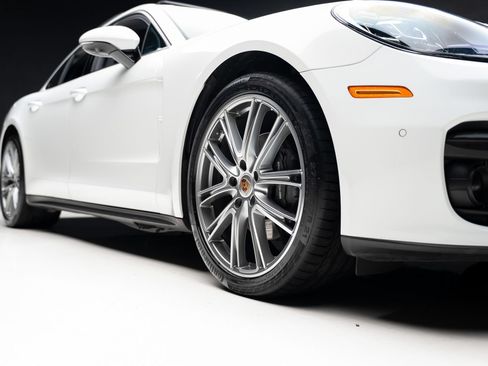 Used 2023 Porsche Panamera 4 AWD/4WD image 82