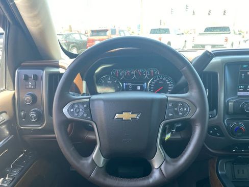 Used 2018 Chevrolet Silverado 1500 High Country AWD/4WD image 14