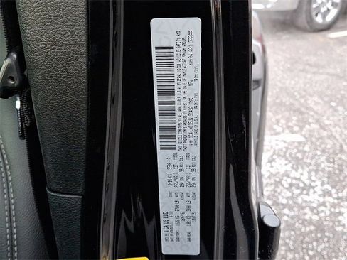 Used 2018 Jeep Wrangler Unlimited Sahara w/ Cold Weather Group image 26