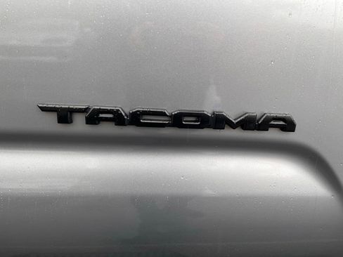 Used 2020 Toyota Tacoma TRD Off-Road image 15
