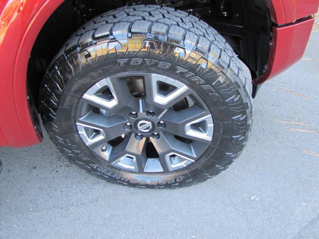 Used 2022 Nissan Titan Platinum Reserve w/ Moonroof Package AWD/4WD image 24