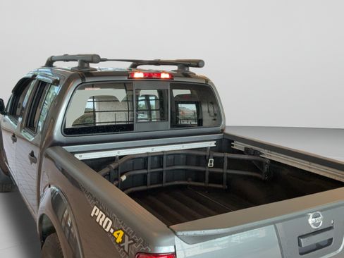 Used 2020 Nissan Frontier PRO-4X w/ Pro-4x Utility Package AWD/4WD image 41