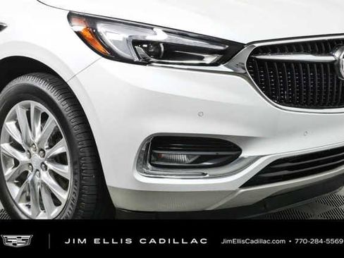 Used 2018 Buick Enclave Premium w/ Experience Buick Package FWD image 35
