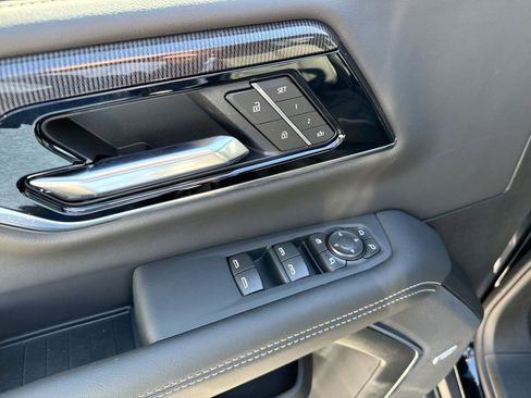 New 2026 GMC Yukon XL Elevation image 15