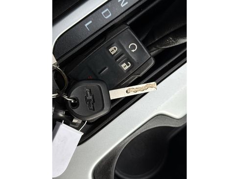 Used 2022 Chevrolet Colorado LT w/ LT Convenience Package image 32