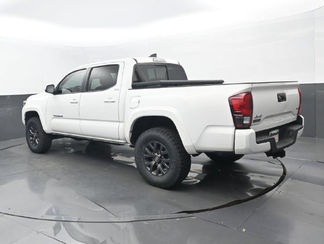 Used 2023 Toyota Tacoma SR5 w/ Technology Package AWD/4WD image 3