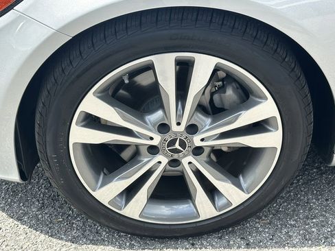 Used 2018 Mercedes-Benz C 300 Sedan image 13