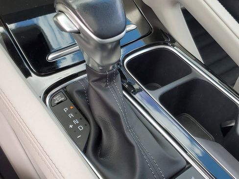 Used 2022 Kia Telluride EX w/ EX Premium Package image 26