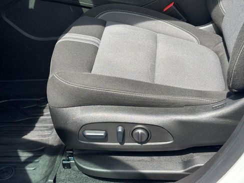 Used 2024 Chevrolet Blazer LT w/ Convenience Package FWD image 15