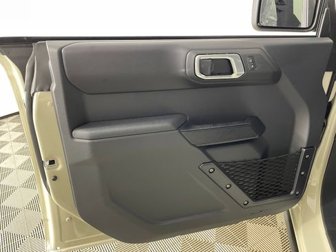 New 2025 Ford Bronco Badlands image 10