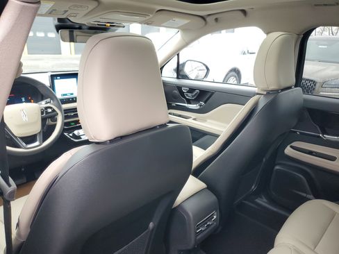 New 2026 Lincoln Corsair Premiere image 26