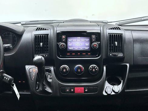 Used 2021 RAM ProMaster 2500 w/ Convenience Group image 13