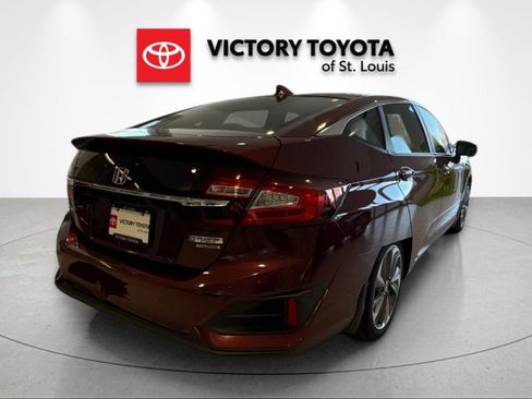 Used 2018 Honda Clarity Touring image 3