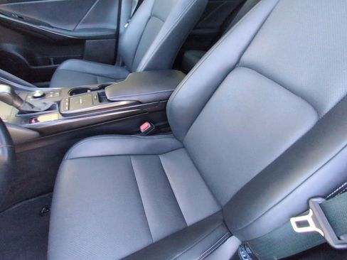 Used 2024 Lexus IS 350 F Sport RWD image 12