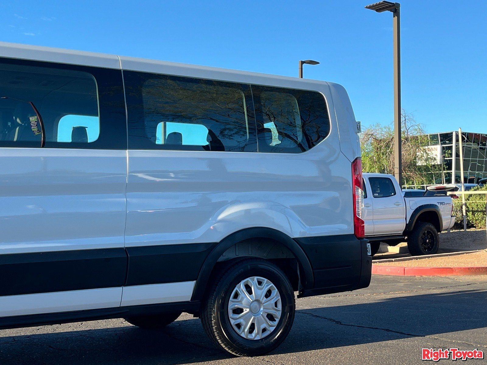 Used 2025 Ford Transit 350 XLT RWD image 10