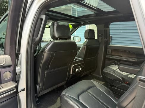 Used 2019 Ford Expedition Max Limited w/ Cargo Package AWD/4WD image 31