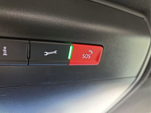 Used 2023 Volkswagen Atlas Cross Sport SEL Premium R-Line image 21