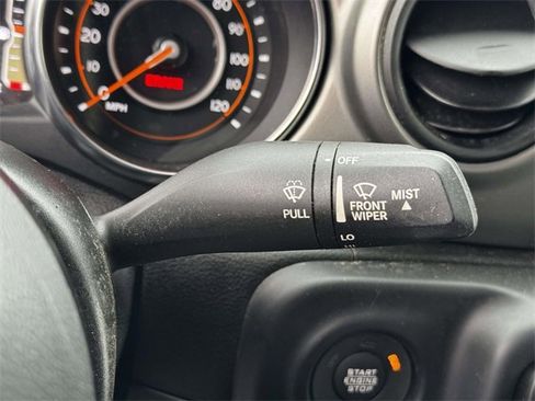 Used 2021 Jeep Gladiator Sport image 13